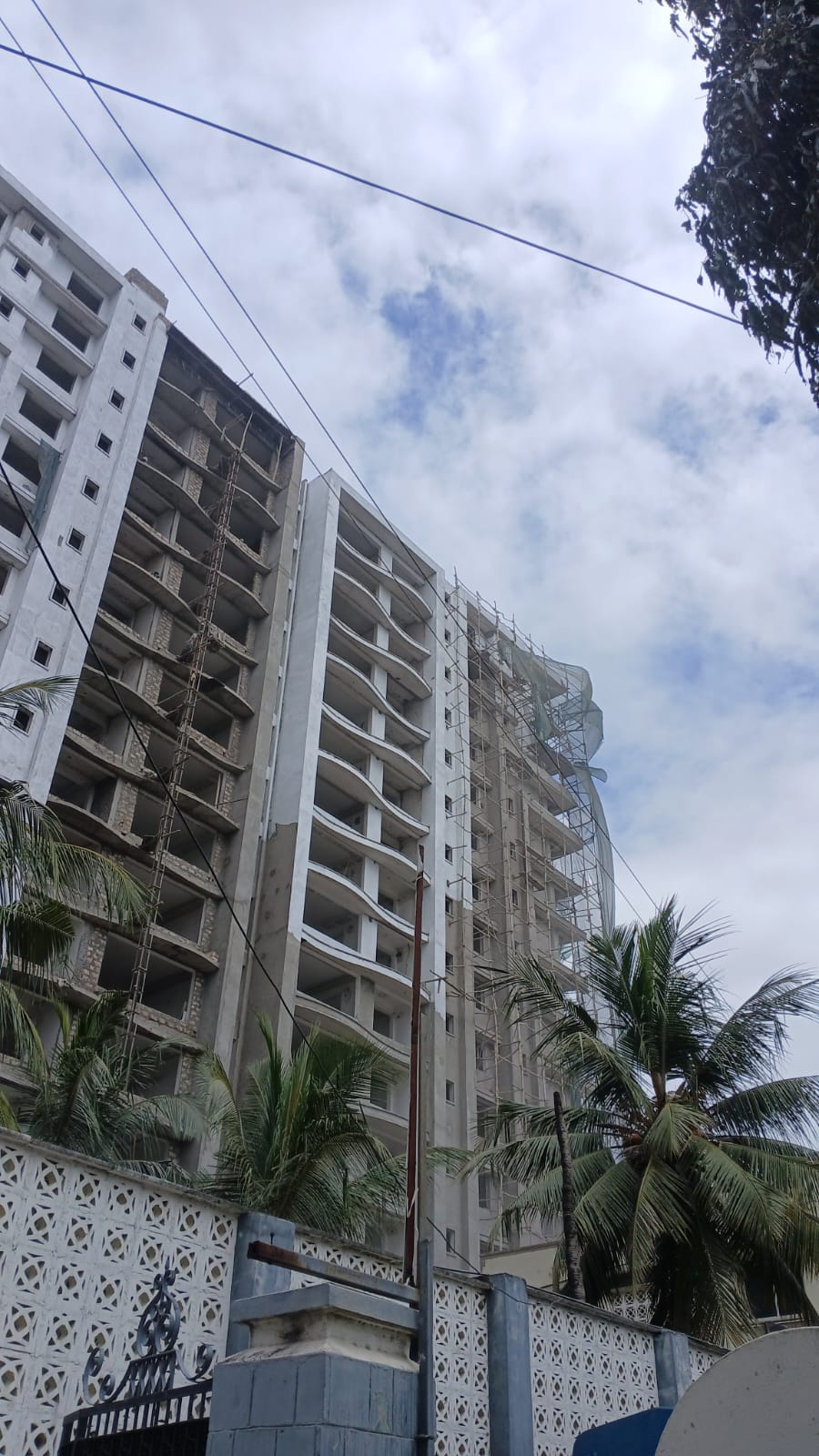 Damaac Poly Heights Ltd project - Large-scale commercial painting and waterproofing